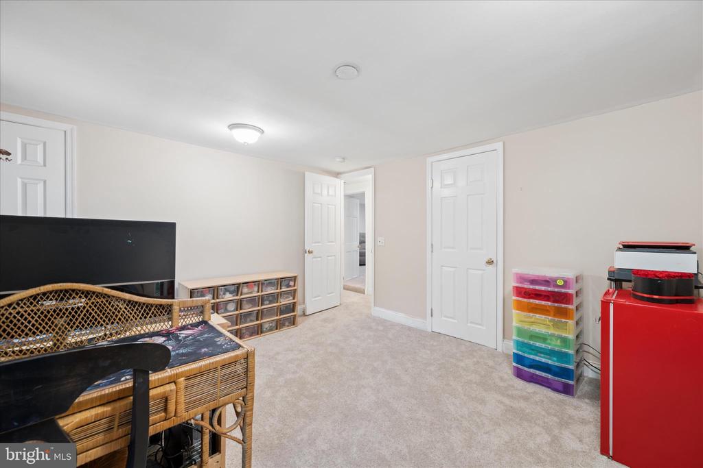 7409 SPOUT HILL ROAD