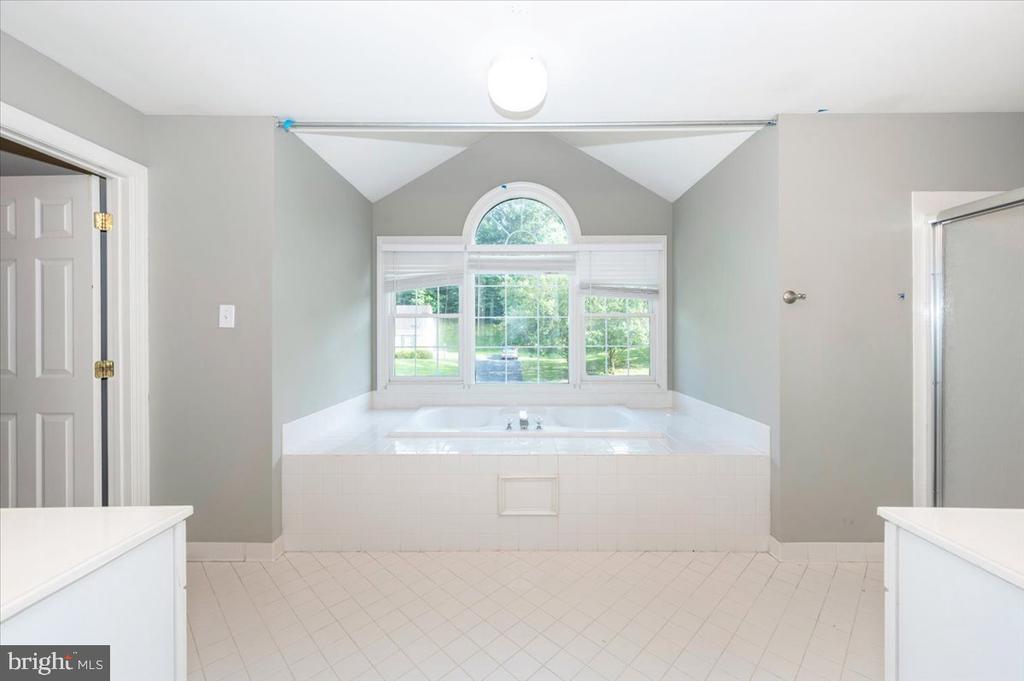 3220 WINMOOR DRIVE