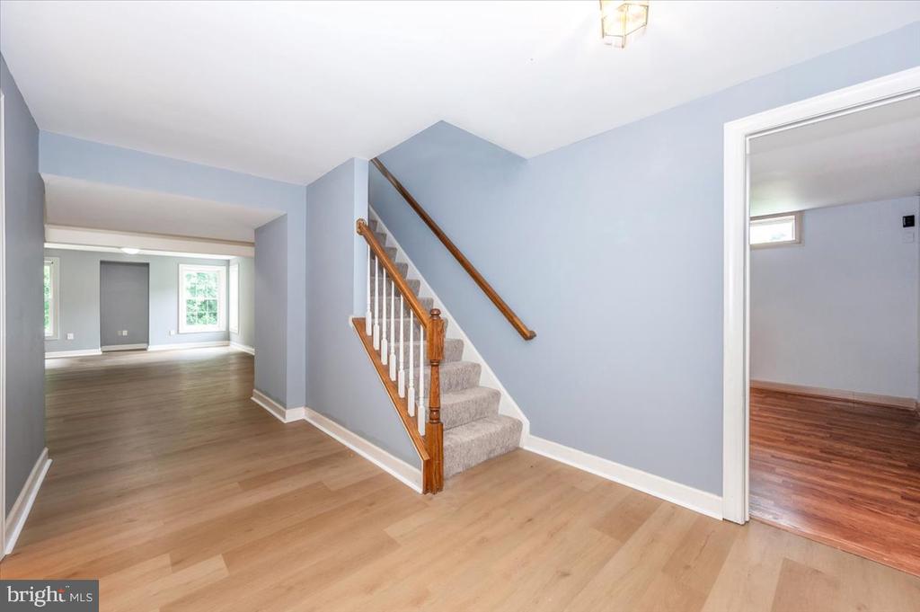 3220 WINMOOR DRIVE