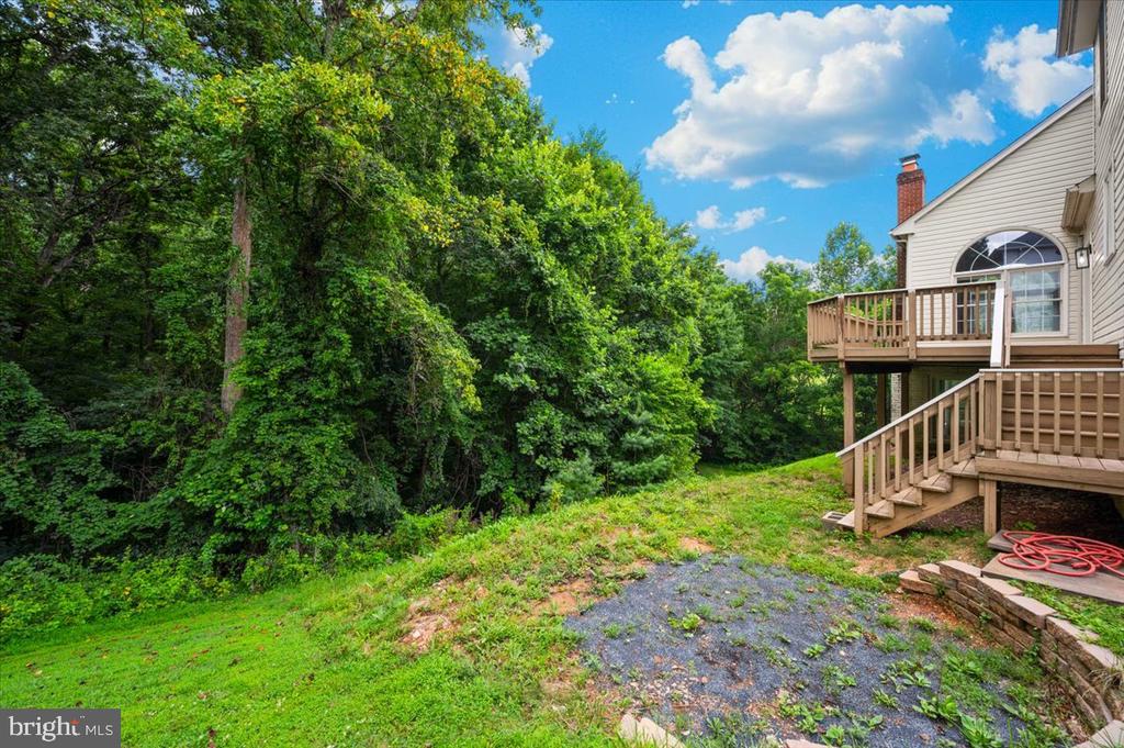 3220 WINMOOR DRIVE