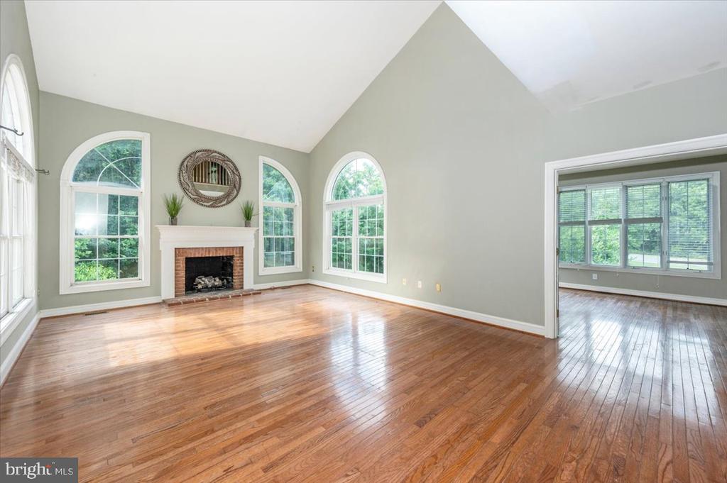 3220 WINMOOR DRIVE