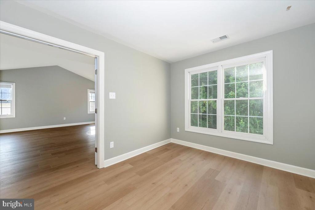 3220 WINMOOR DRIVE