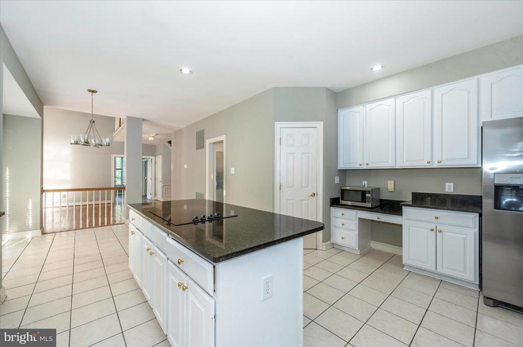 3220 WINMOOR DRIVE