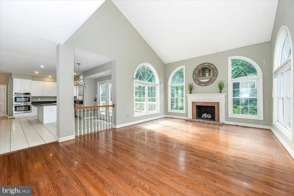 3220 WINMOOR DRIVE