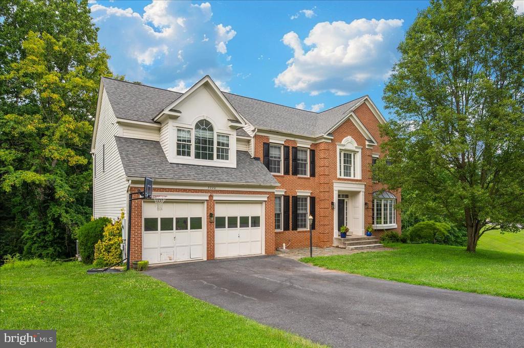 3220 WINMOOR DRIVE