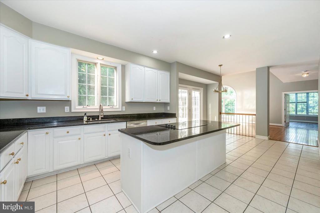 3220 WINMOOR DRIVE