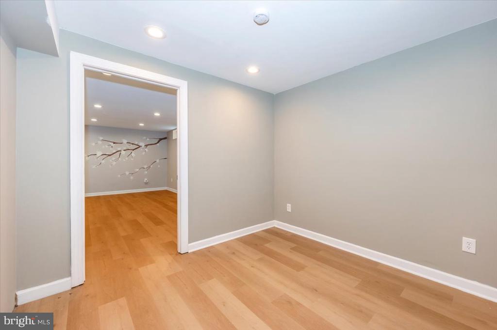 3220 WINMOOR DRIVE