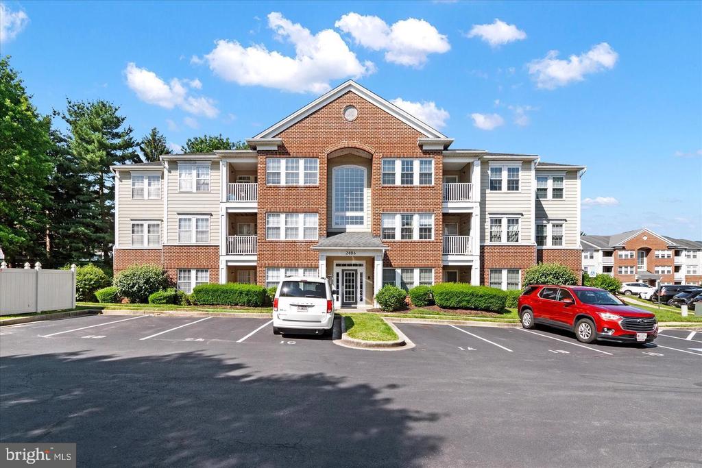 2406 ELLSWORTH WAY 1B