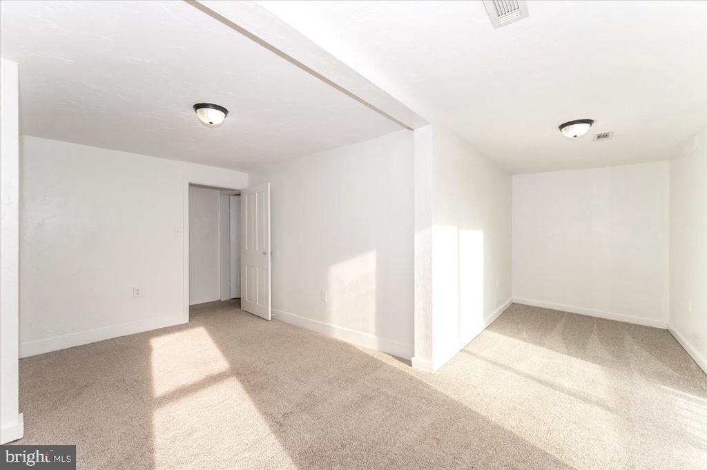 15 W FREDERICK STREET