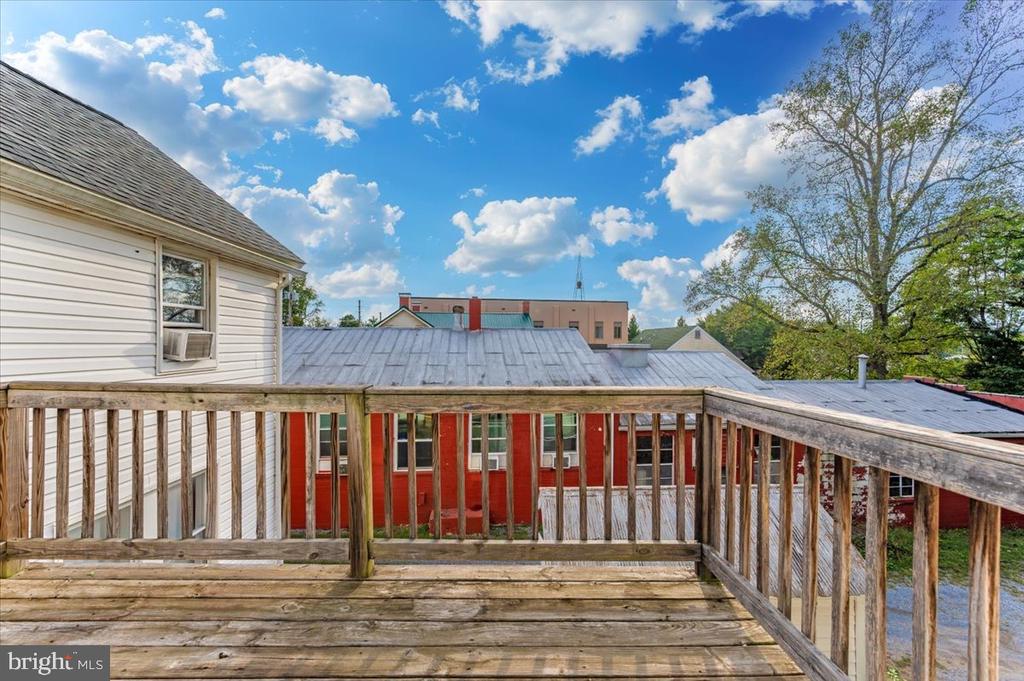15 W FREDERICK STREET
