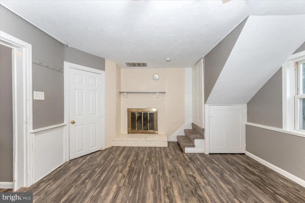 15 W FREDERICK STREET