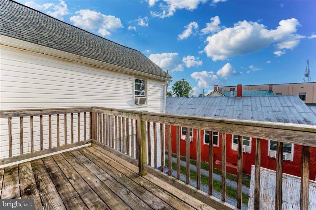 15 W FREDERICK STREET