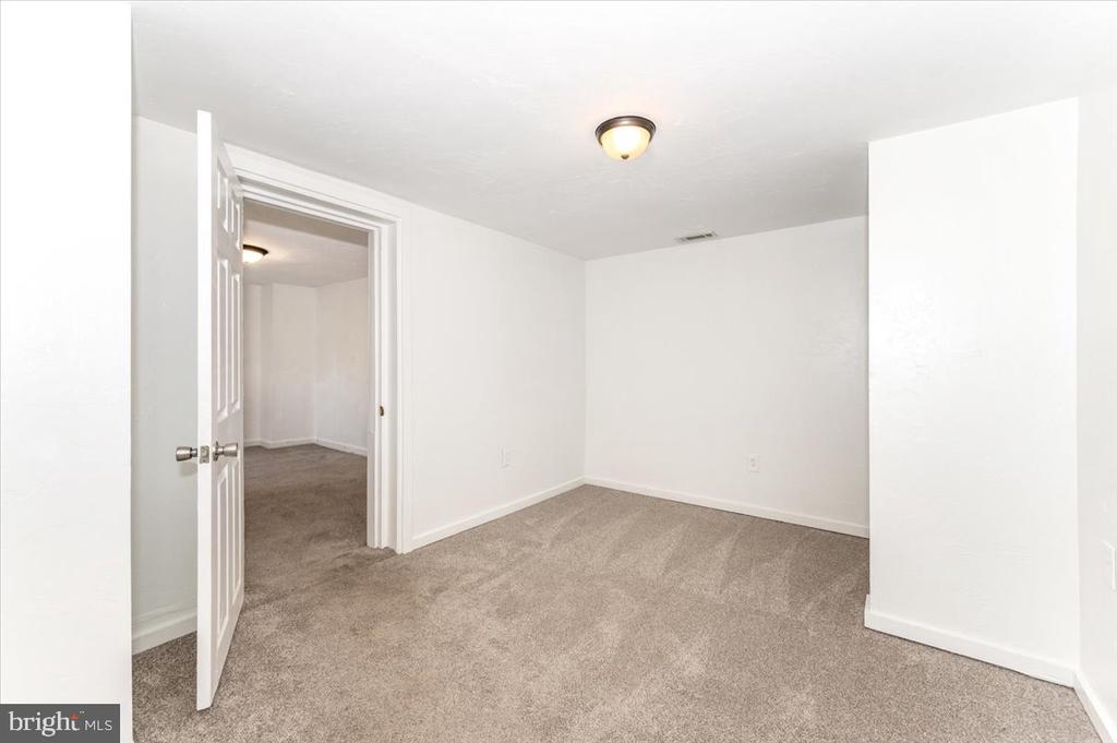 15 W FREDERICK STREET