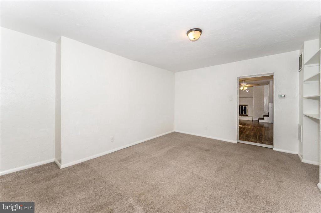 15 W FREDERICK STREET
