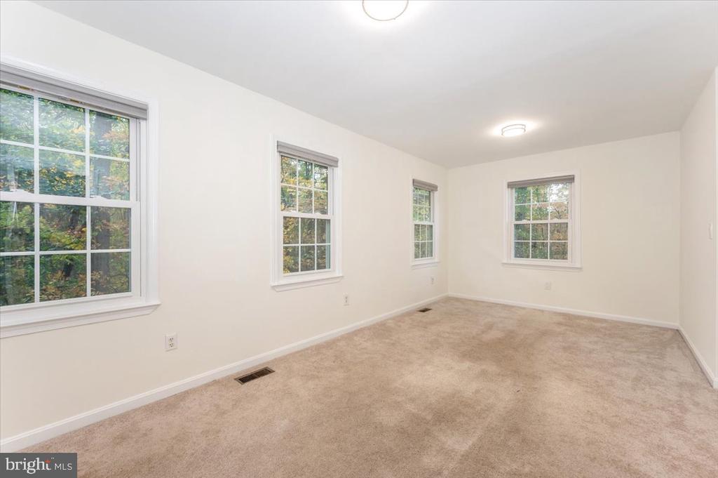 4560 LYNN BURKE ROAD