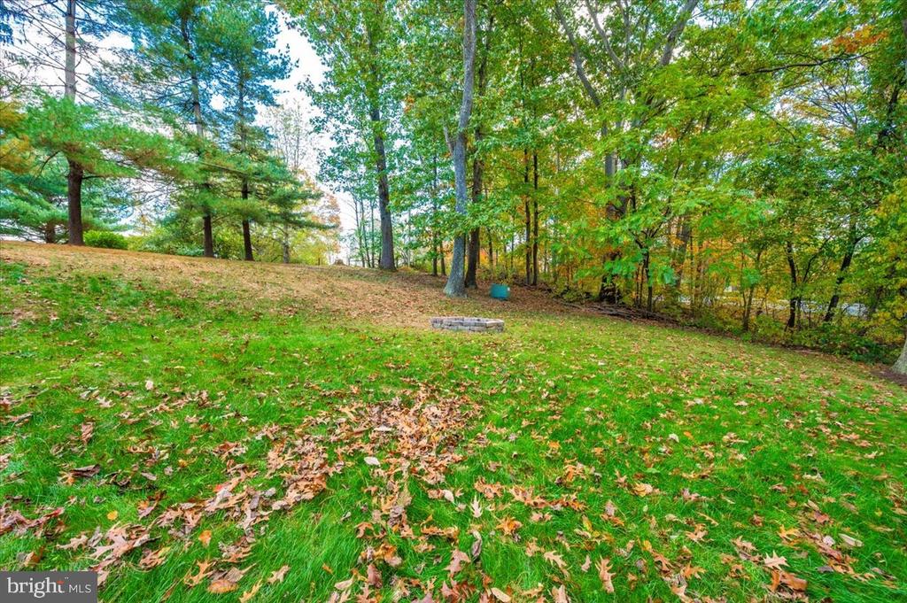 4560 LYNN BURKE ROAD