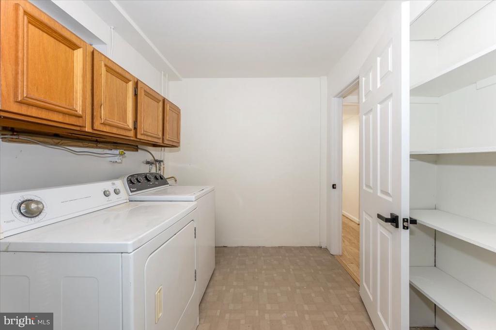 4560 LYNN BURKE ROAD