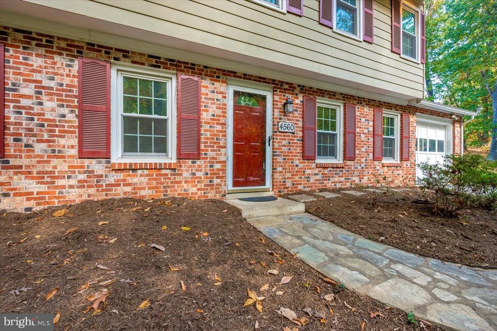 4560 LYNN BURKE ROAD