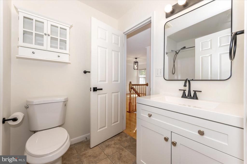 4560 LYNN BURKE ROAD