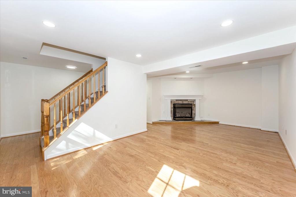 4560 LYNN BURKE ROAD