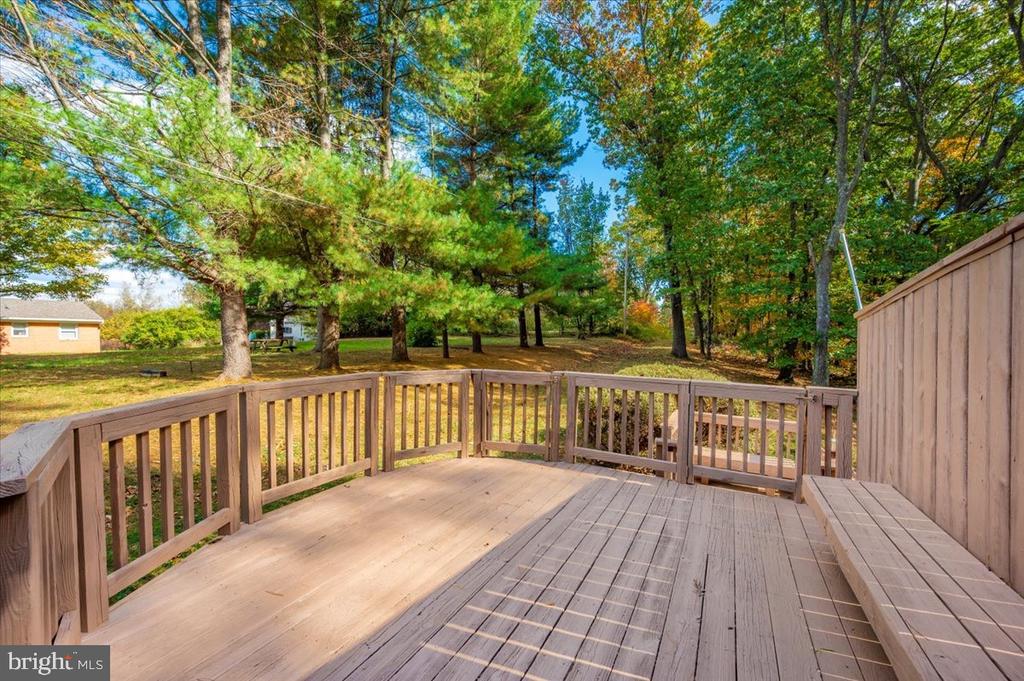 4560 LYNN BURKE ROAD
