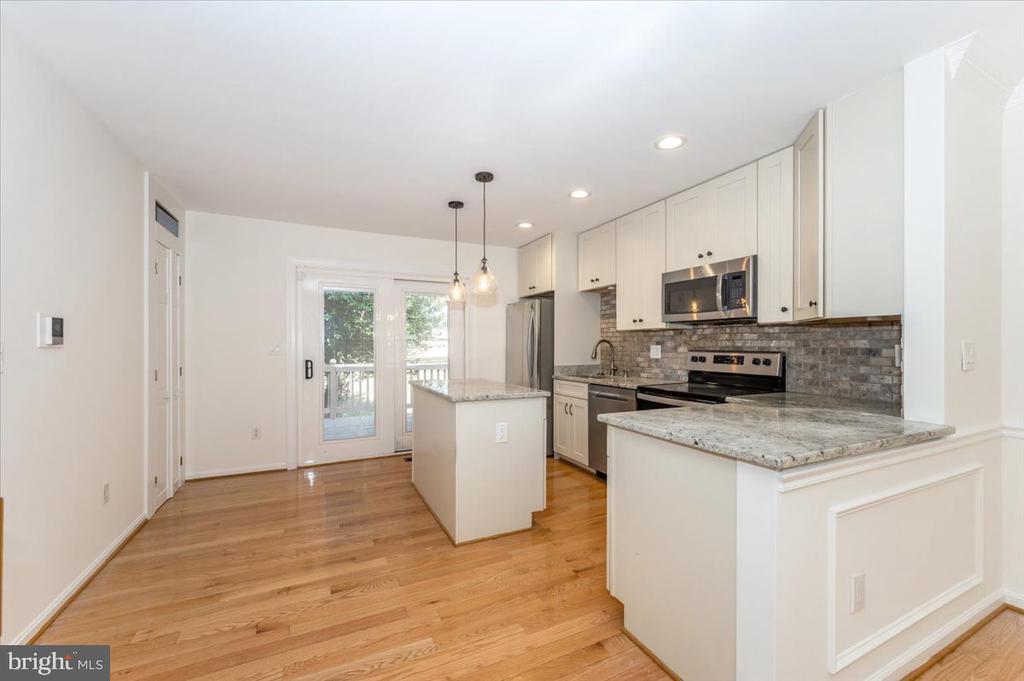 4560 LYNN BURKE ROAD