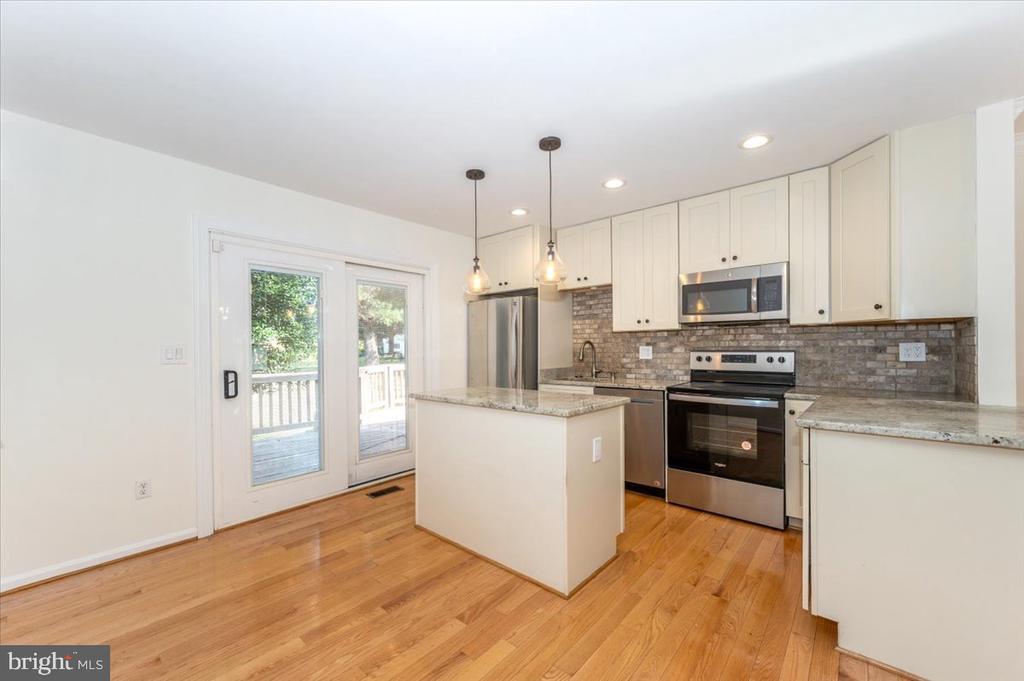 4560 LYNN BURKE ROAD