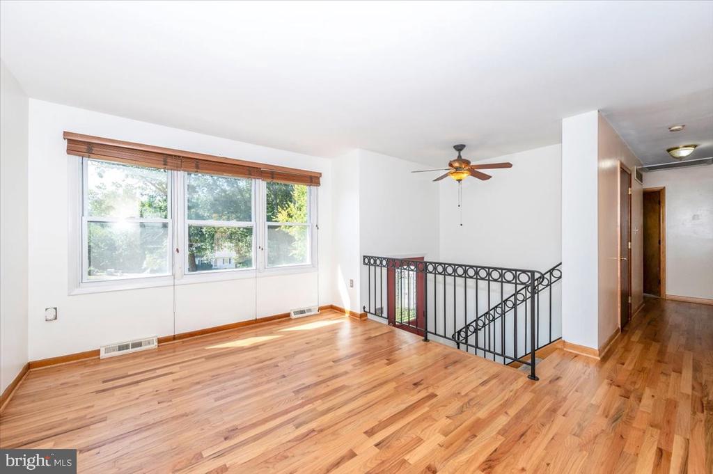 11584 LIBERTY OAK DRIVE