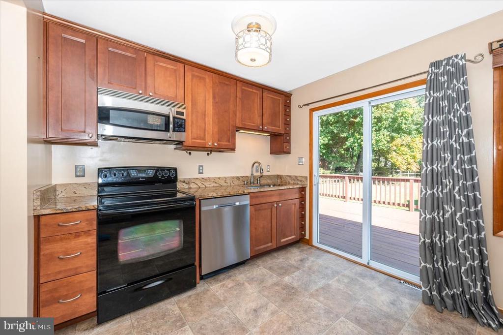 11584 LIBERTY OAK DRIVE