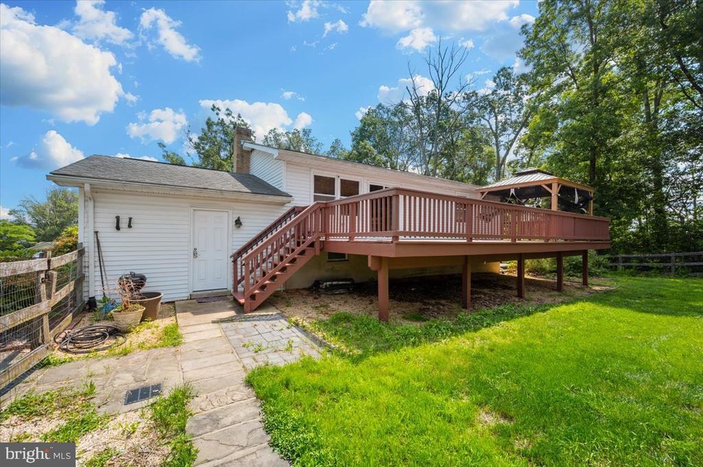 11584 LIBERTY OAK DRIVE