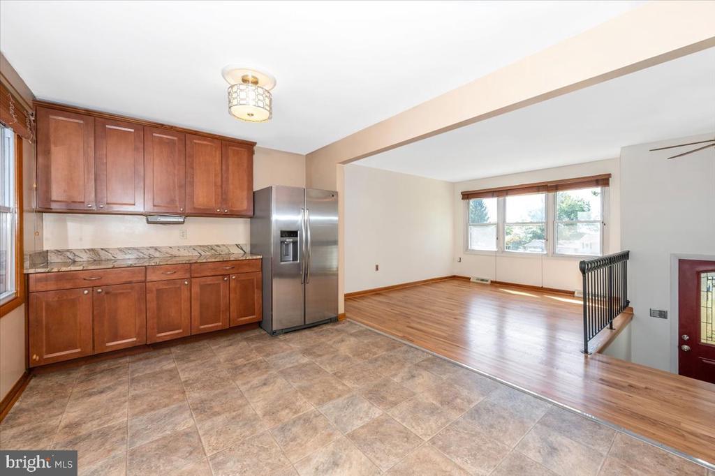 11584 LIBERTY OAK DRIVE