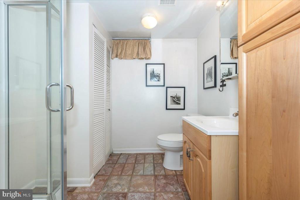 11584 LIBERTY OAK DRIVE