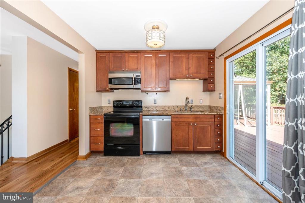 11584 LIBERTY OAK DRIVE
