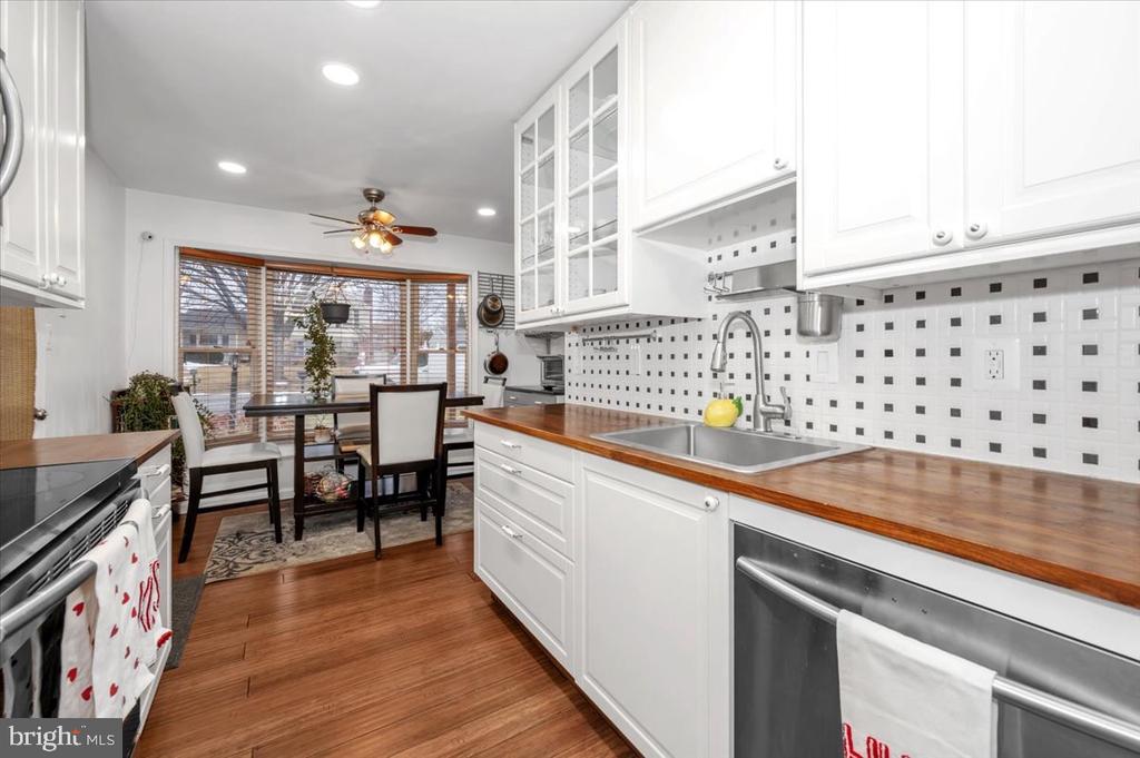 8509 ADVENTURE COURT