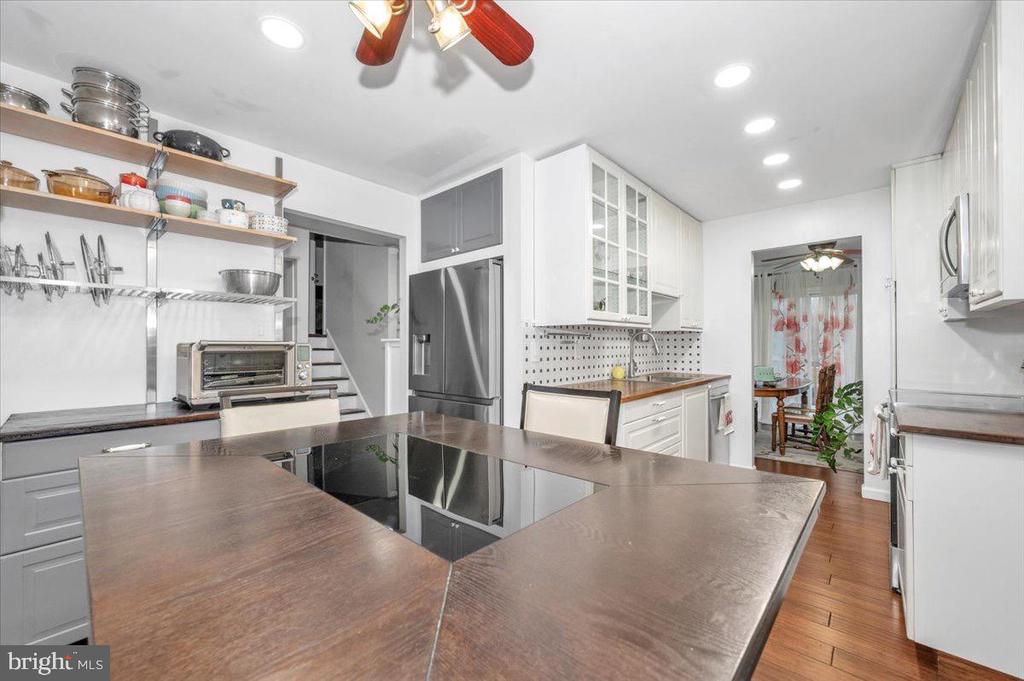 8509 ADVENTURE COURT