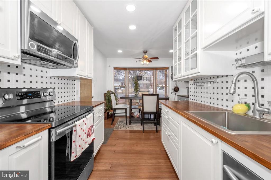 8509 ADVENTURE COURT