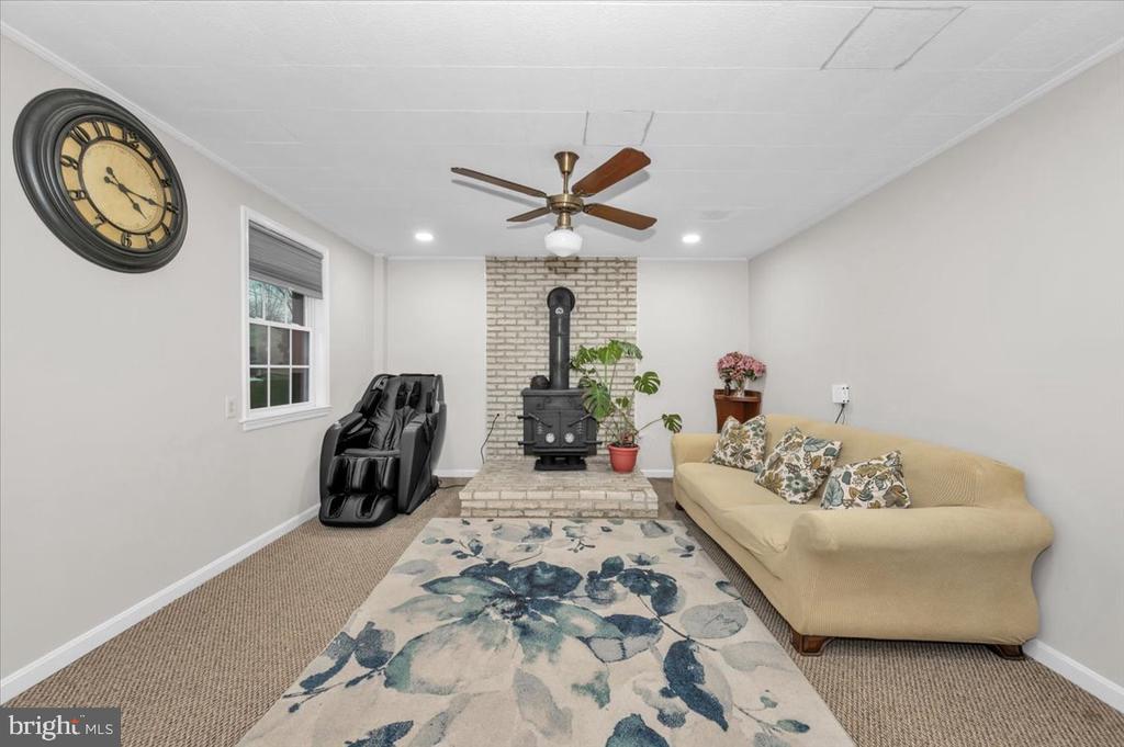 8509 ADVENTURE COURT