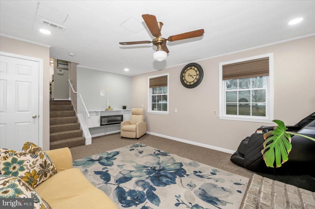 8509 ADVENTURE COURT
