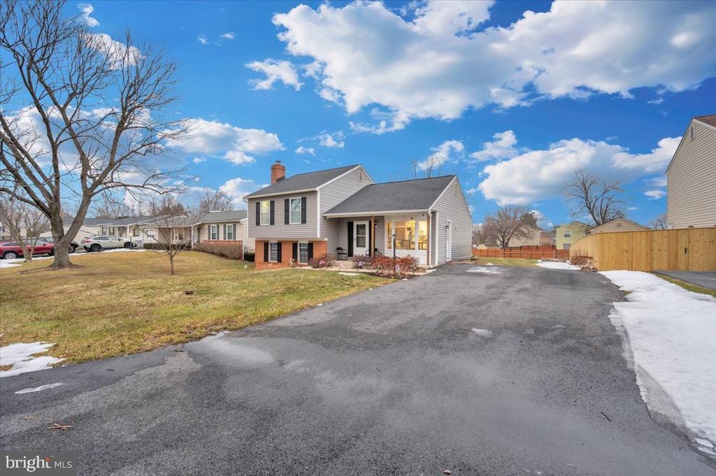 8509 ADVENTURE COURT