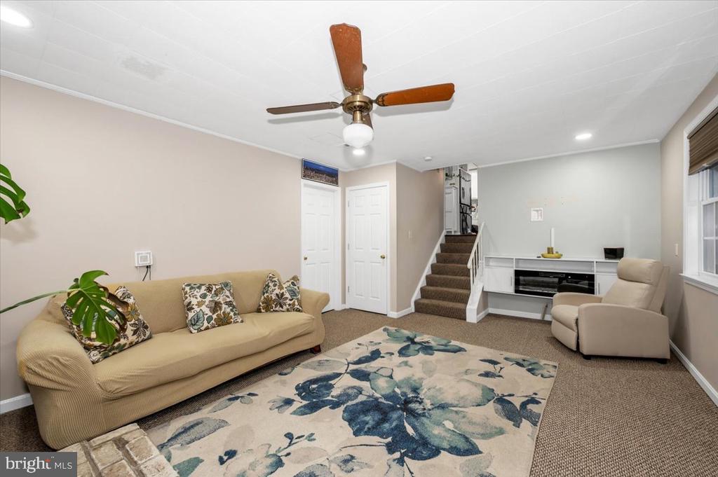 8509 ADVENTURE COURT