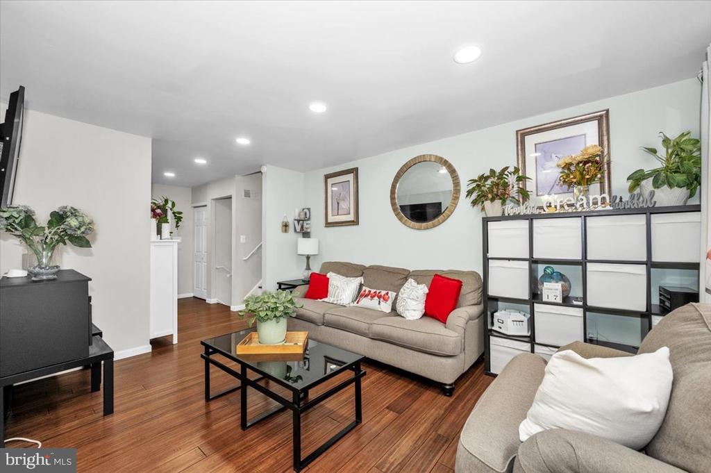 8509 ADVENTURE COURT