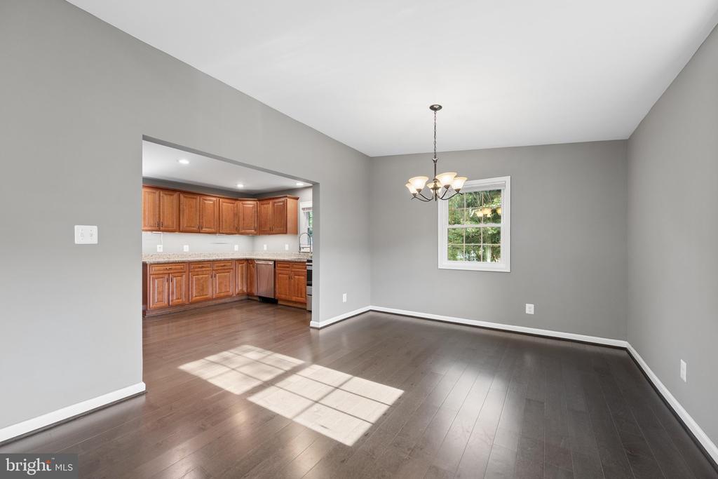 4719 OLD MILL BOTTOM