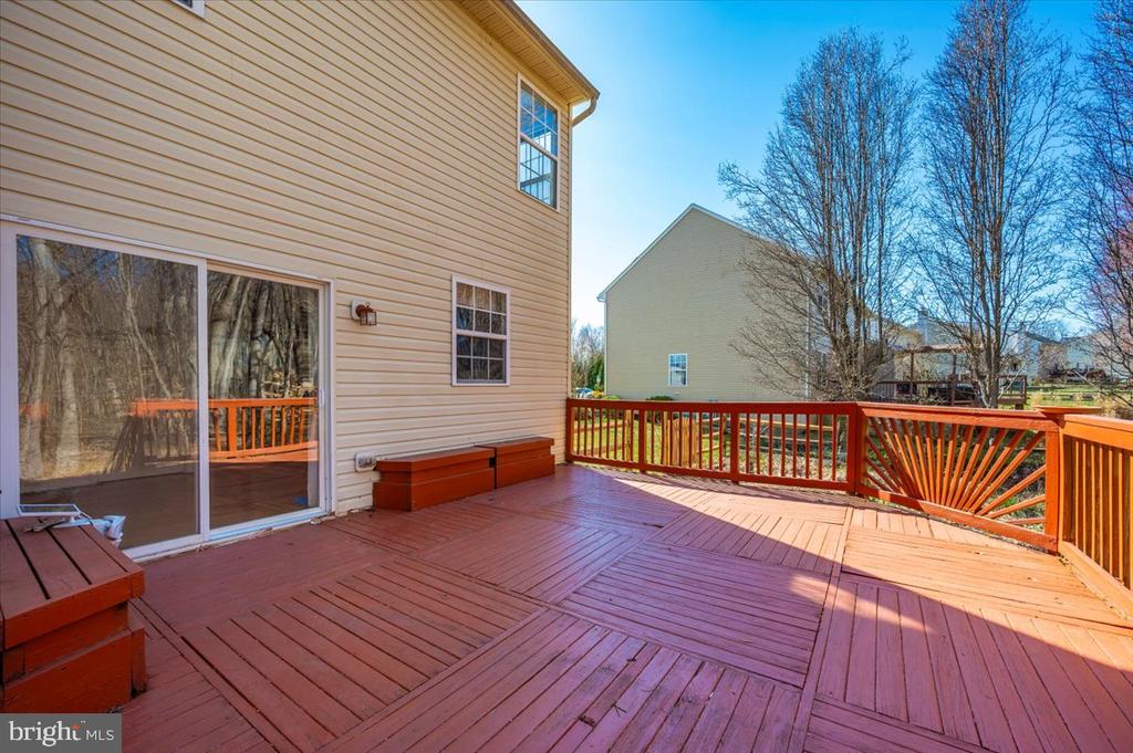 575 WINDSONG DRIVE