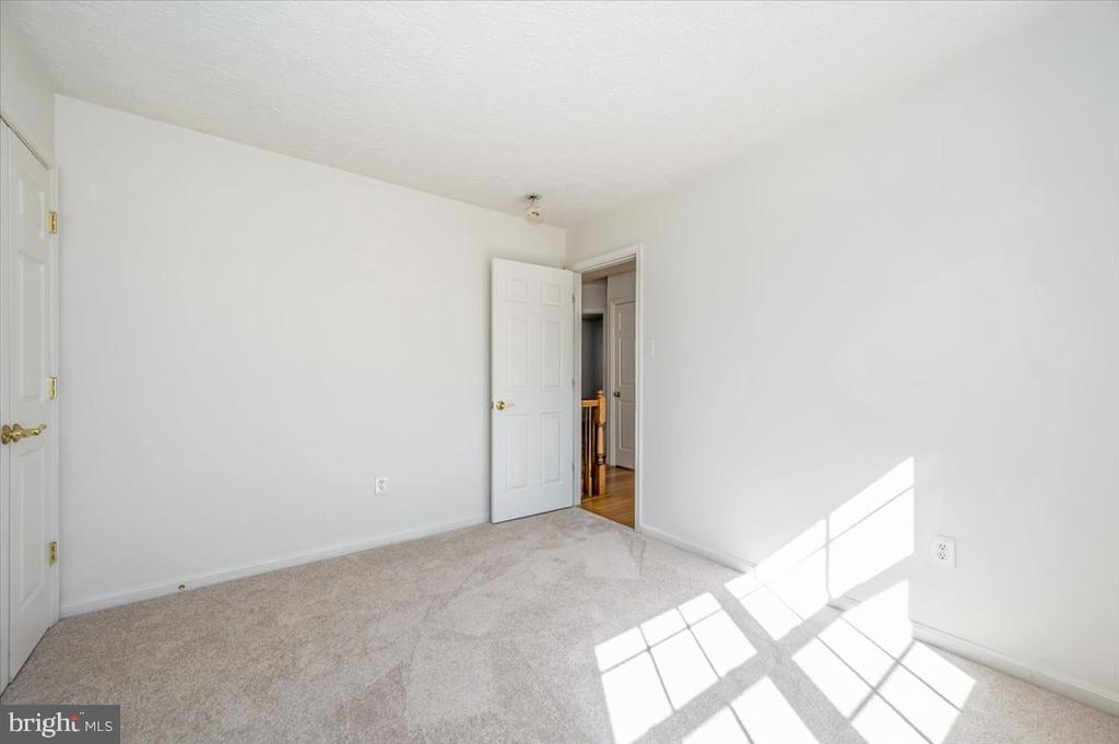 575 WINDSONG DRIVE