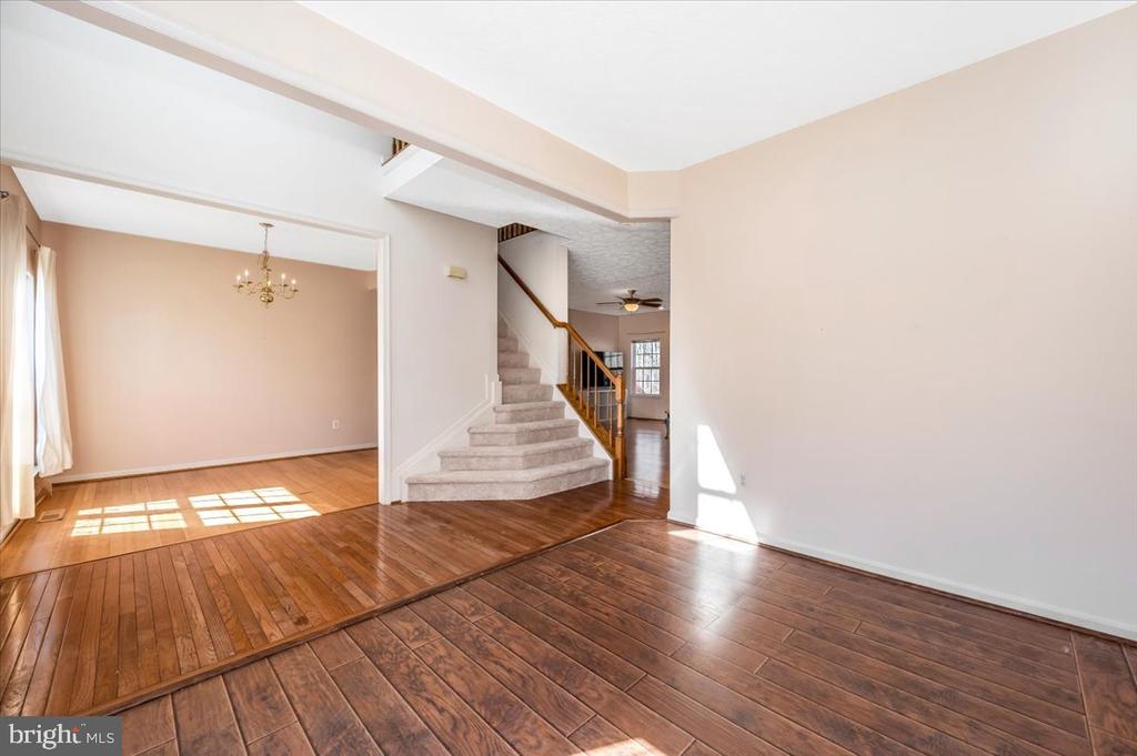 575 WINDSONG DRIVE