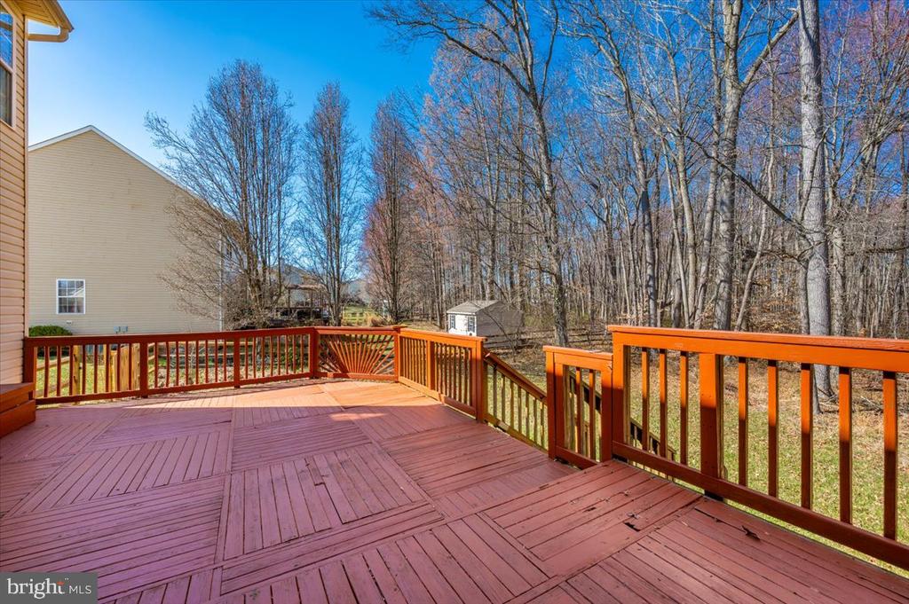 575 WINDSONG DRIVE