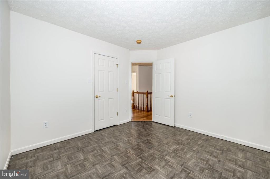 575 WINDSONG DRIVE
