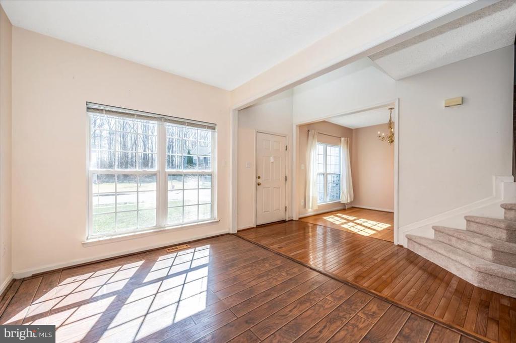 575 WINDSONG DRIVE