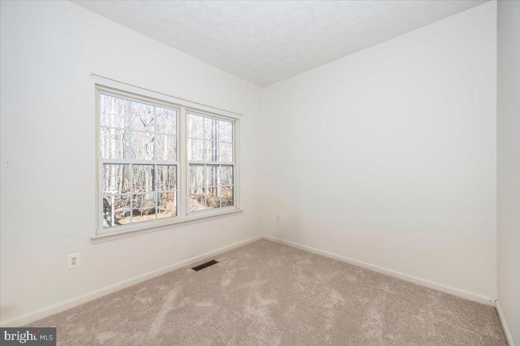 575 WINDSONG DRIVE