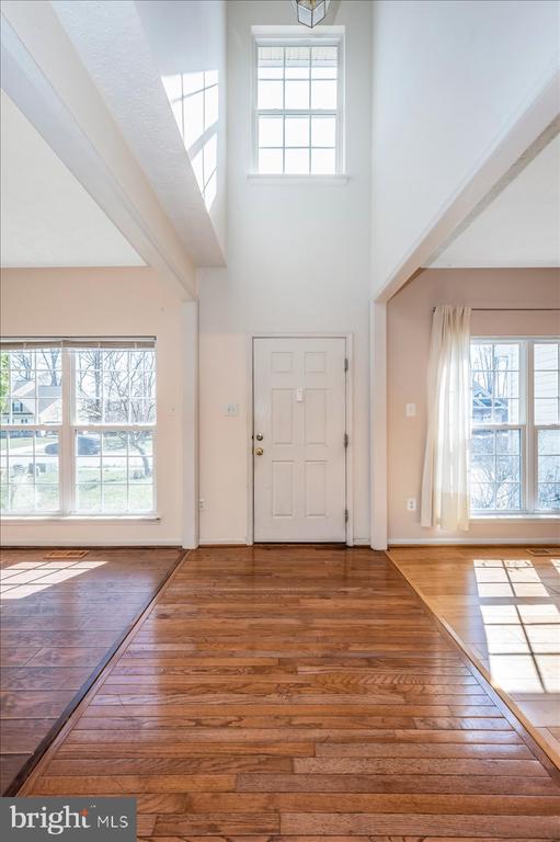 575 WINDSONG DRIVE
